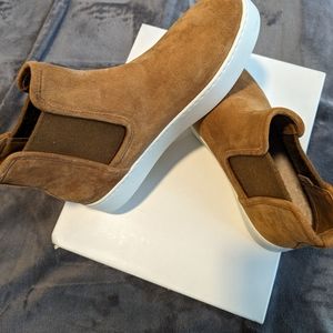 Vince Chelsea Ankle Boot, Carmel Suede NEW